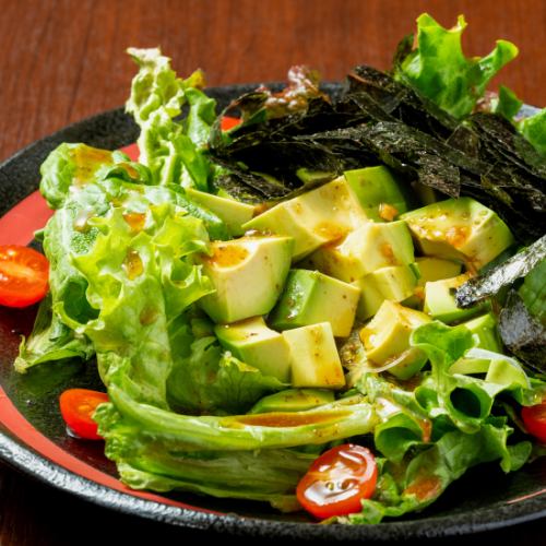 アボカドとトマトの和風サラダ