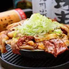 【平日限定得々コース 10品】タン塩、鶏せせり、ミックスホルモン等 3000円【平日特典有】