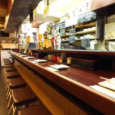 «Recommended for a little drink / sweets ♪» There is a counter seat and a table seat on the first floor! It is perfect for drinking ___ ___ ___ 0