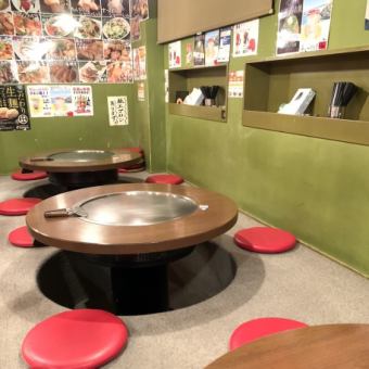 6名掘りごたつ式座敷は3席のご用意がございます。