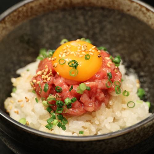 ユッケ丼