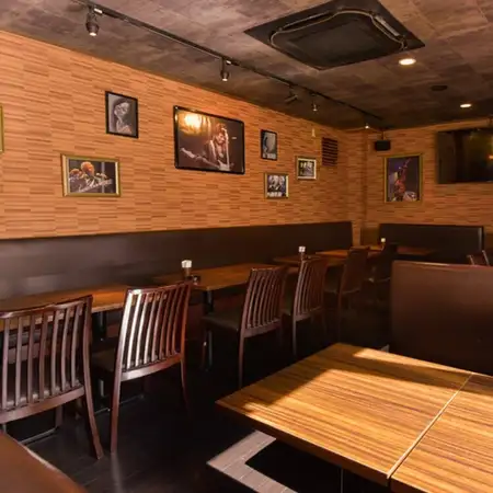[距离新宿站步行1分钟] 可举办15至50人的私人派对！2小时畅饮，8道菜，3000日元起。