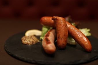 Assortment of 3 types of grilled sausages