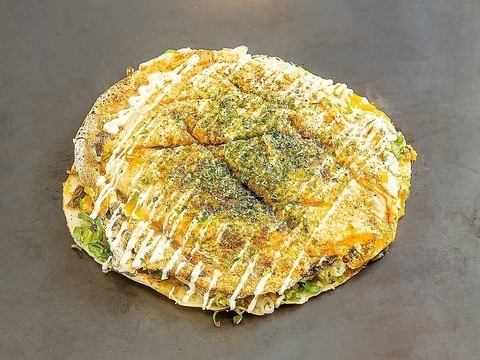 Kyoto-style green onion pancake (with pork and squid)