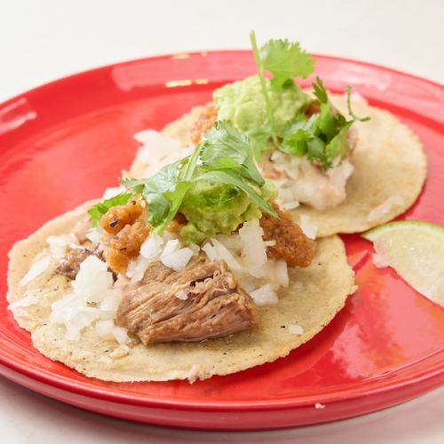 カルニタス（豚肉）