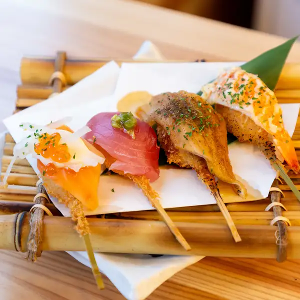 名物!【寿司串揚げ】定番4種&期間限定3種