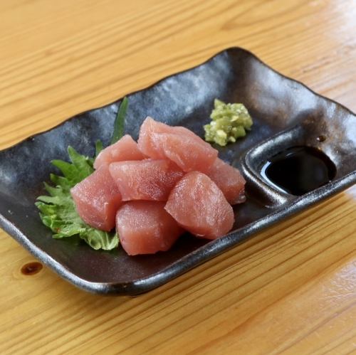 マグロのぶつ切り