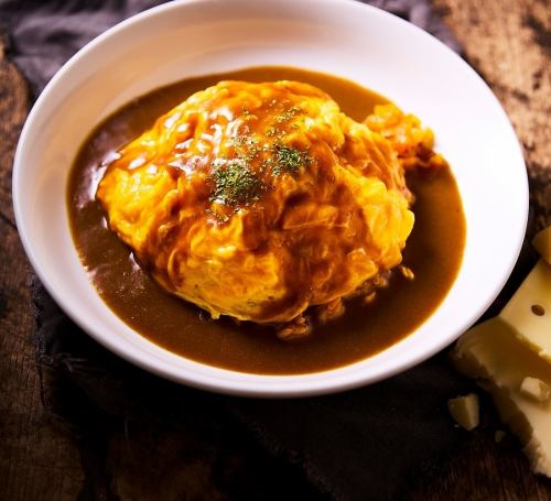 チーズインオムカレー