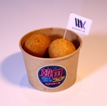 もちもちチーズボール（4個入）