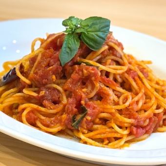 トマトパスタ