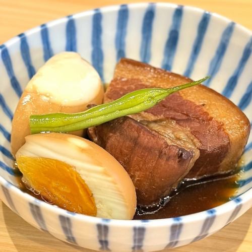 【沖縄の味を堪能】じっくり煮込んだ沖縄県産豚のラフテーなど、沖縄料理も豊富にご用意◎