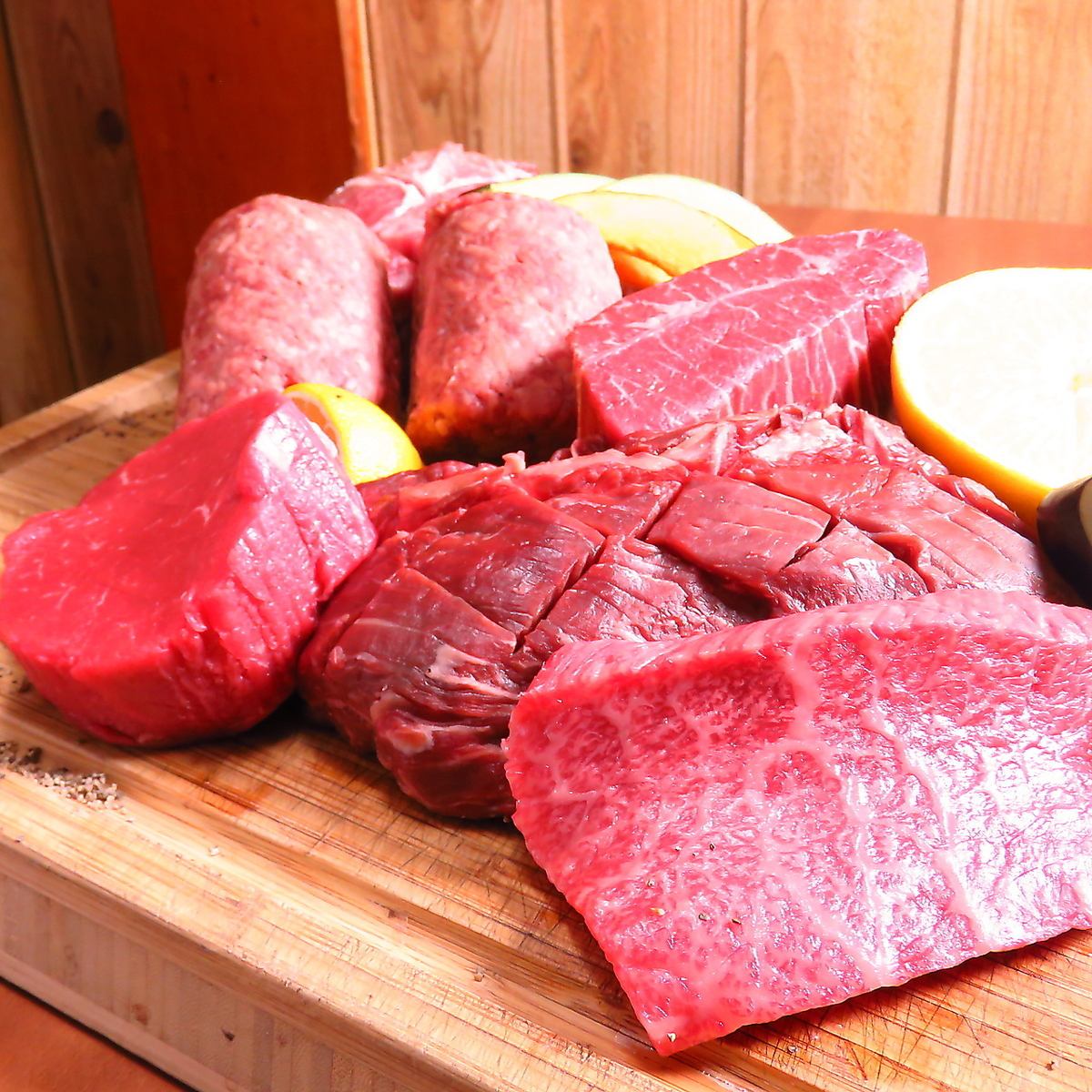 鉄板BBQでお肉を焼いて食いまくれ!セルフバーで飲みまくれ!