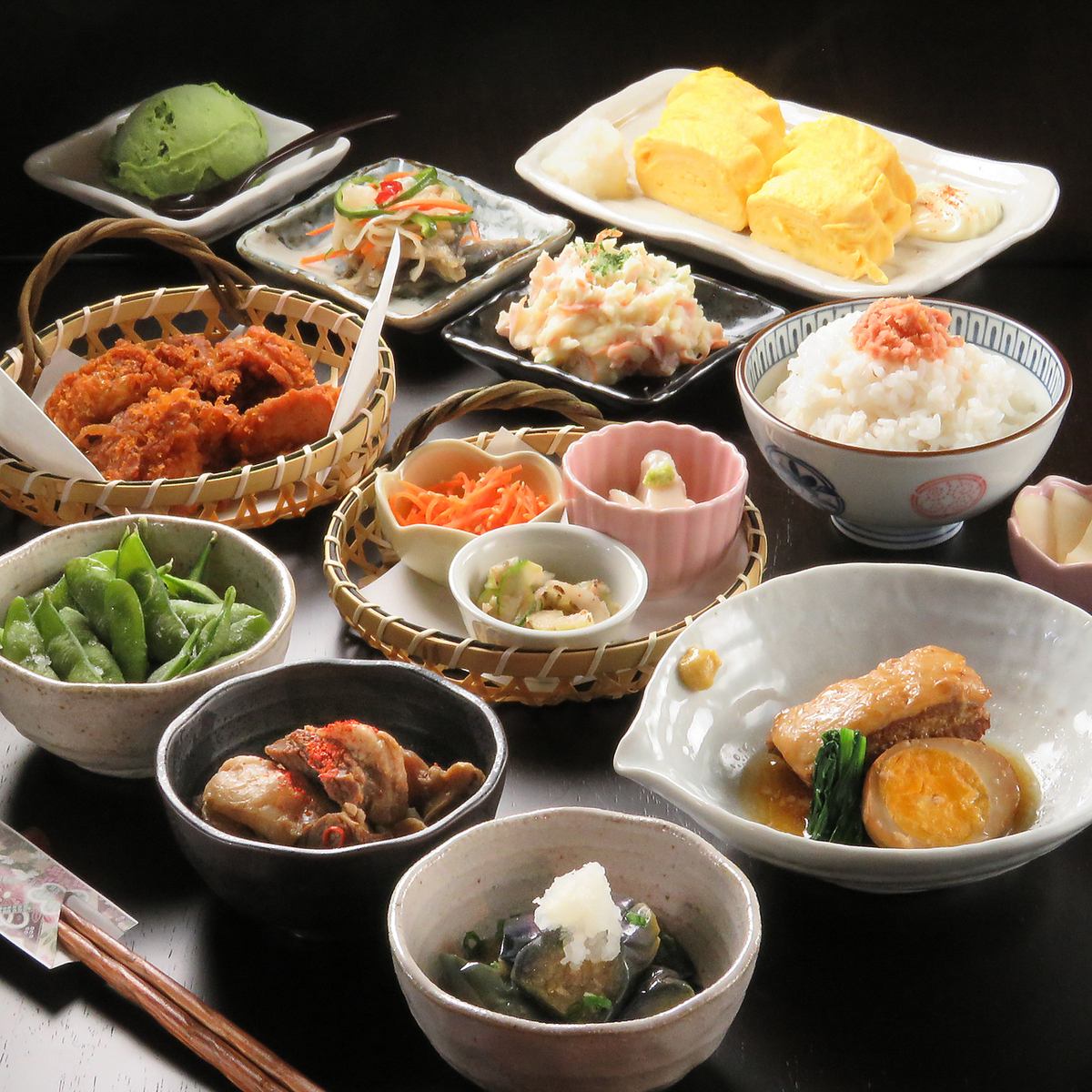こだわりのおばんざいは魚料理も豊富にそろえております♪