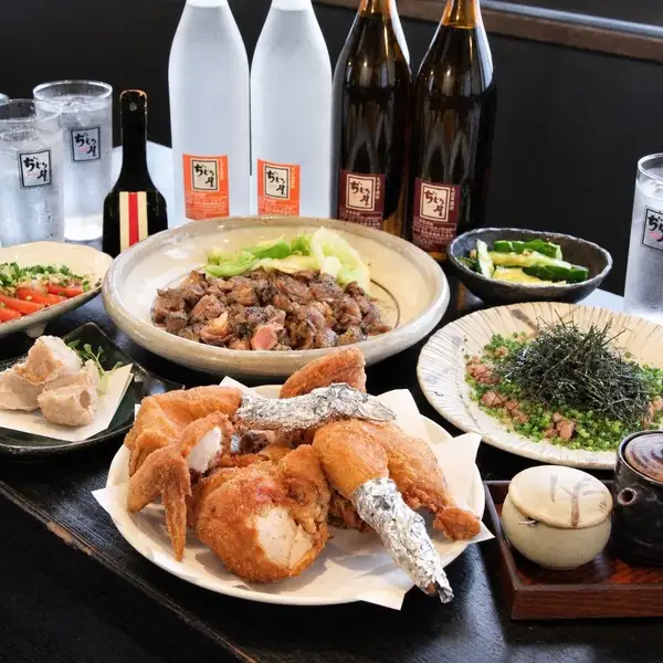 【ゆっくり過ごせる＆豪華！】もも炭火焼と鶏の丸揚げ豪華8品2.5時間飲み放題付き7000円