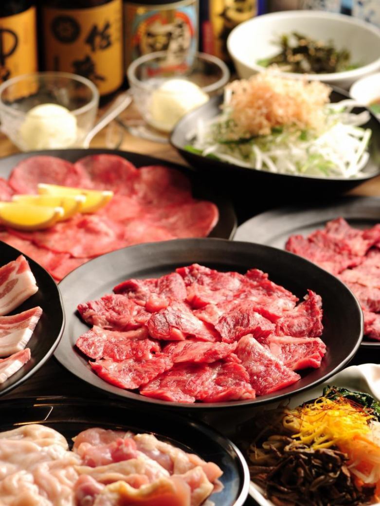 厳選飛牛コース6000円・飛騨牛コース10000円。+1500円で飲放付