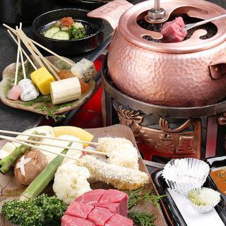 [Oil Fondue], which is a Swiss food with an arrangement of oil fondue in the style of Chimori, is popular with children and women.Enjoy with hot olive oil and vegetables and meat.