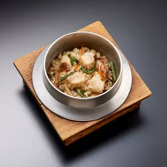 「鶏」釜めし
