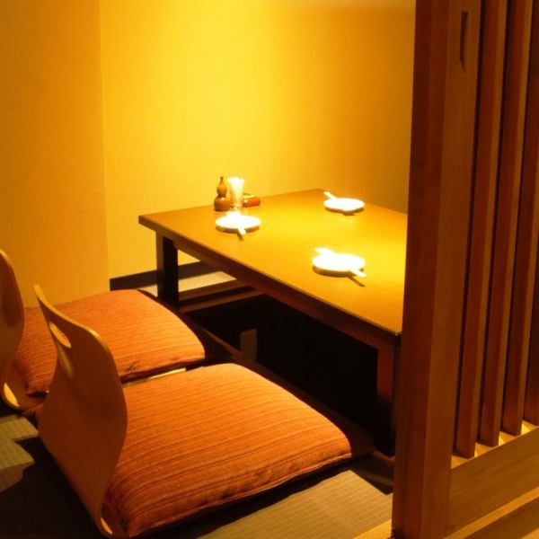 [Semi-Private Room] Seating is divided into 6 and 4 seats, but this is a calm semi-private room that can accommodate up to 10 people.Perfect for meals and celebrations with loved ones.no smoking