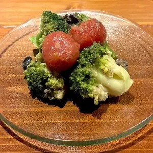 Broccoli marinated in anchovies
