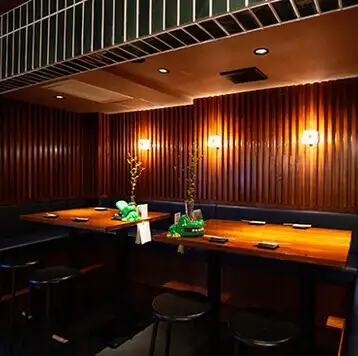 落ち着いた雰囲気の店内