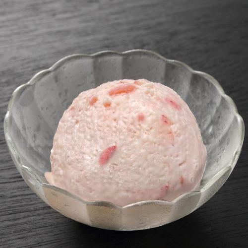 福岡名産 あまおう苺アイス