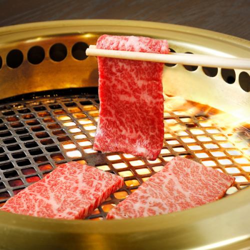 검은 털 일본소 갈비로스 모듬