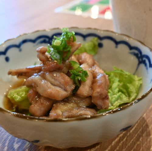 【四万十鶏のせせりポン酢】鶏の油の旨味を感じる一品