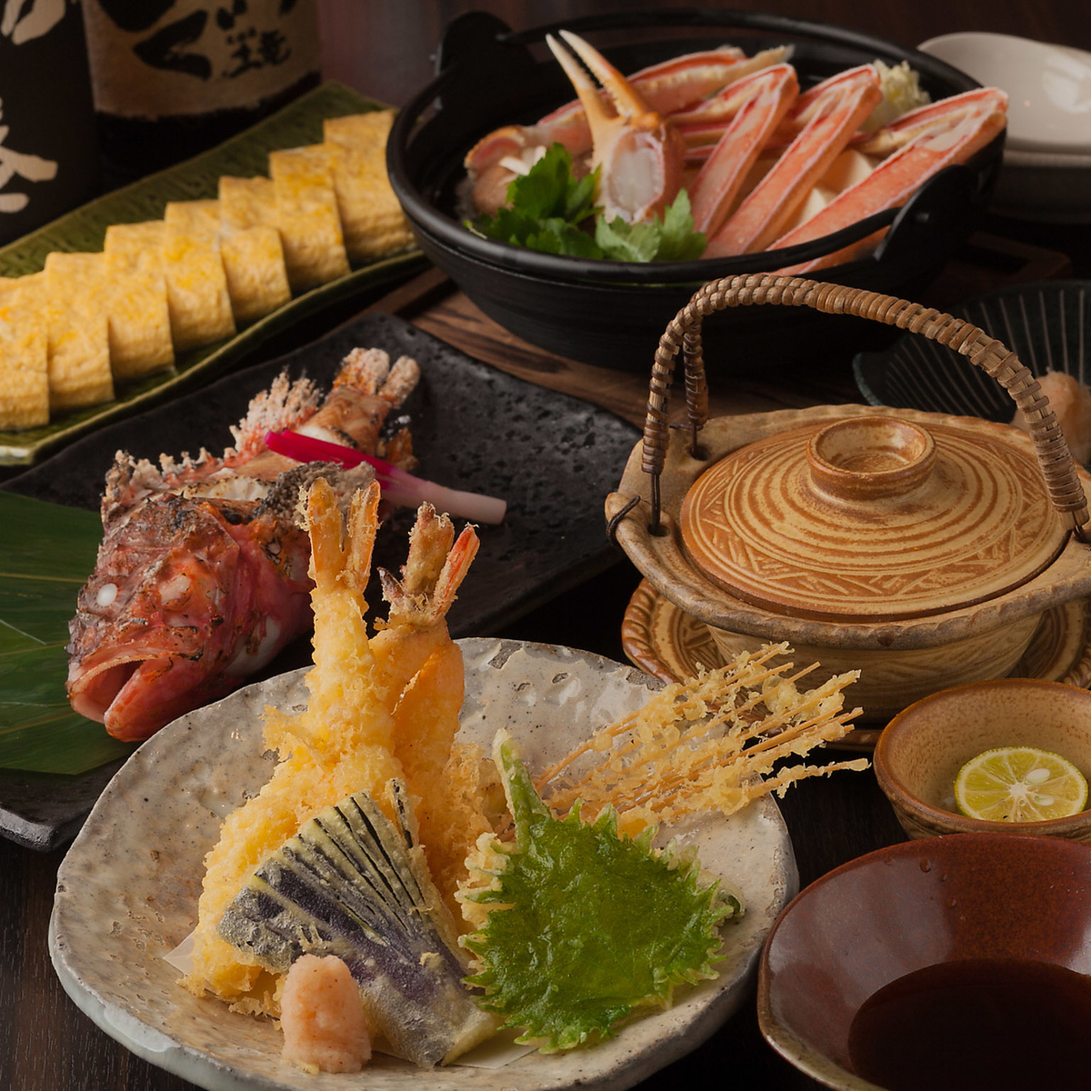 落ち着いた雰囲気の中でお食事をお楽しみくださいませ！