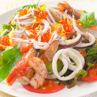 Seafood choregi salad