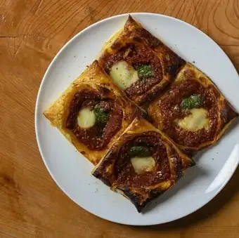 Margherita Tarte Flambée