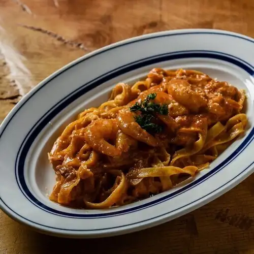 Shrimp in tomato cream sauce