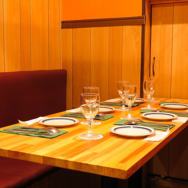 ■Relax with sofa seats on both sides! Recommended for girls' parties, etc.♪ ■Quickly located near Okachimachi Station! Meat dishes are also popular!