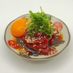 馬刺しユッケ