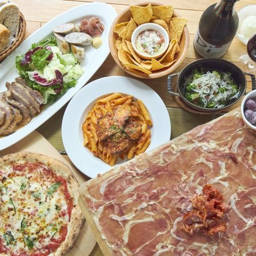 Courses with all-you-can-drink start from 4,500 yen