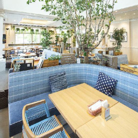 [Instagrammable ◎・Greenery-filled interior] The clean and stylish interior is sure to be Instagrammable ☆It can be used for various occasions such as petit parties, joint parties, birthday parties, mothers' parties, various parties, banquets, and after-parties. Masu★Enjoy your leisure time and carefully selected dishes in a calm space♪