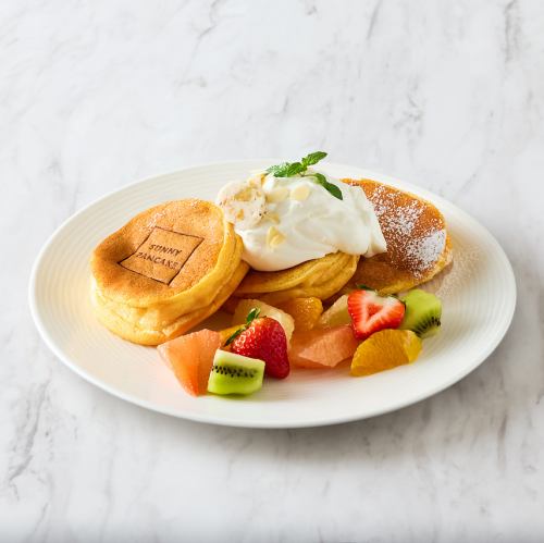 フレッシュフルーツのパンケーキ(3pieces)