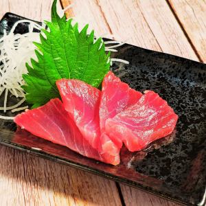 Tuna sashimi