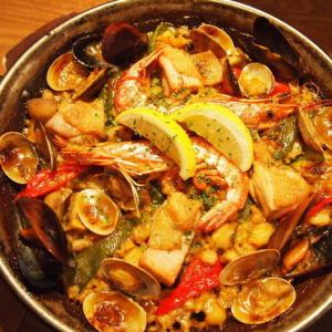 魚介のパエジャ