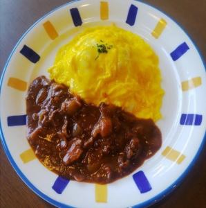 Omelette rice (Hashed beef)