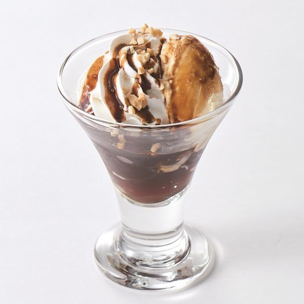 A little adult coffee jelly parfait