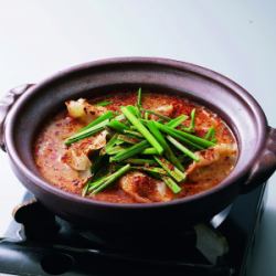 흙 냄비 시비 매운 밥 만두