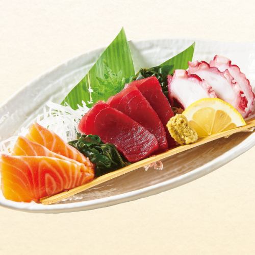 三種生魚片拼盤，三片