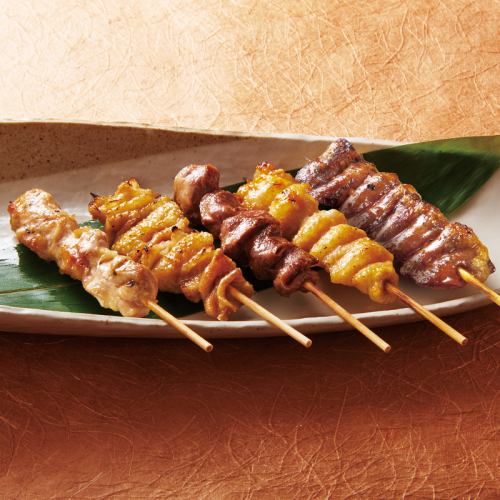 【国産串焼き】 おまかせ串盛り合わせ (5串)