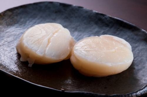 Grilled scallops for sashimi