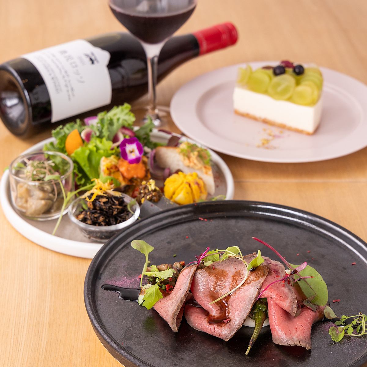 身体の内側から綺麗に！女子会にぴったりな雰囲気の店内♪