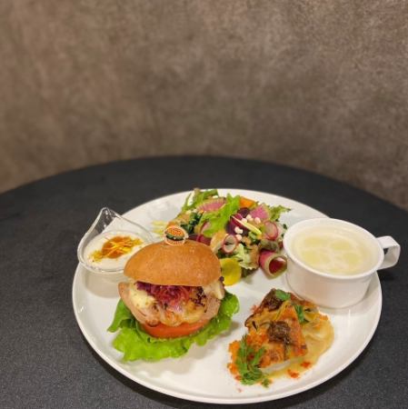 H&B発酵仕立て塩麹チキンバーガー