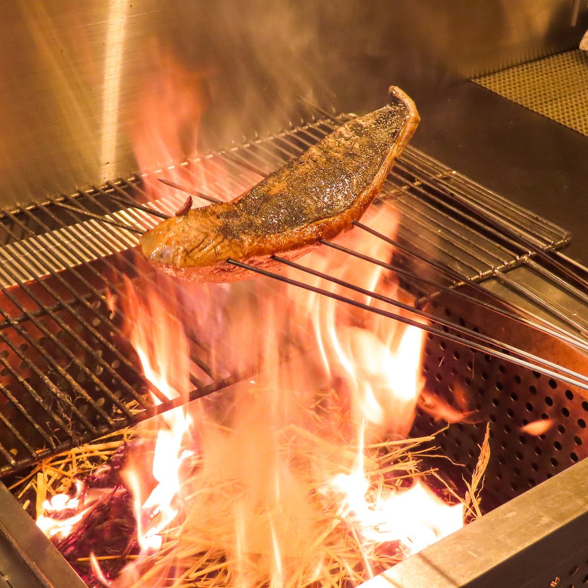 【魚が旨い!!】名物藁焼きカツオたたきや季節のお造りなどぜひ！