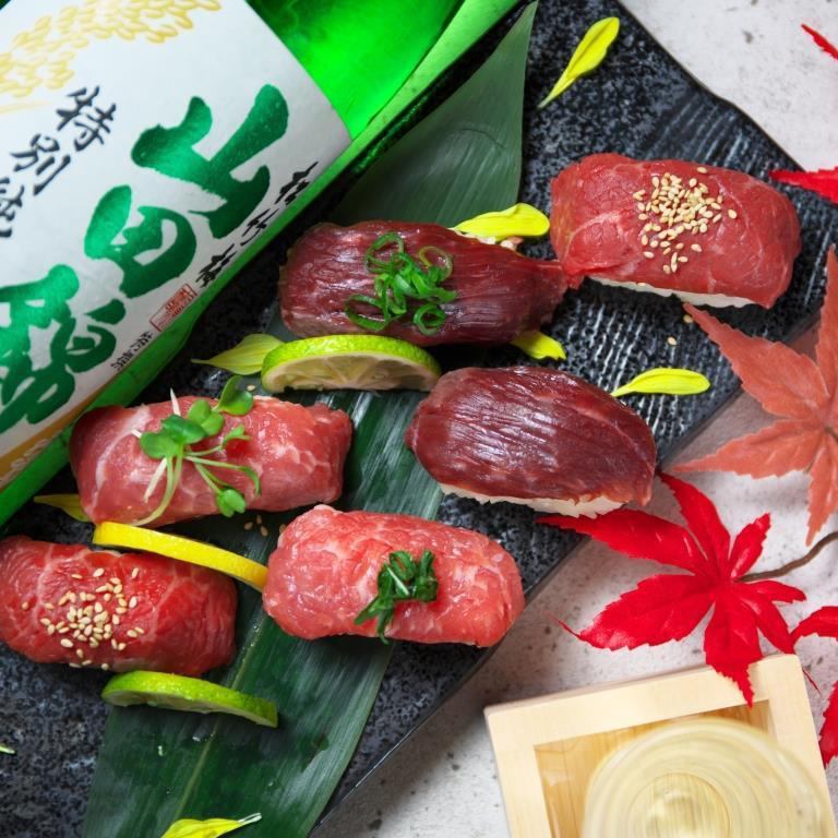 Enjoy the hottest meat sushi! We have private rooms according to the number of people!