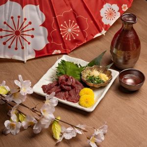Horse sashimi lean meat
