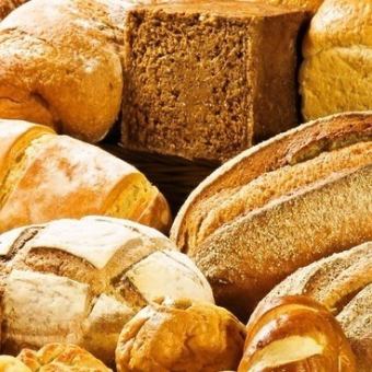 【hanare Meal德國麵包套餐】品嚐品種豐富的德國麵包，共6道菜，2,420日圓